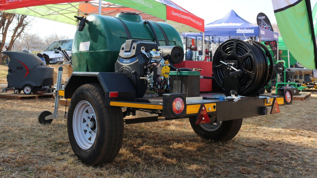An example of a Drain Jetting Trailer that can be used to unblock pipes.